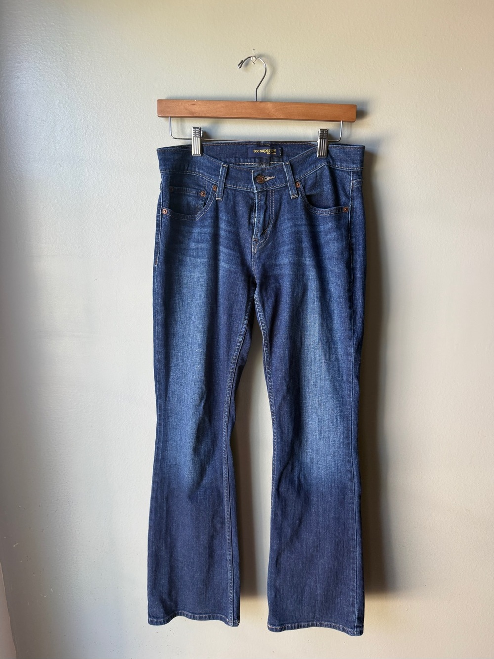 Levi’s 524 Too Superlow Women’s Bootcut Jeans Medium Wash